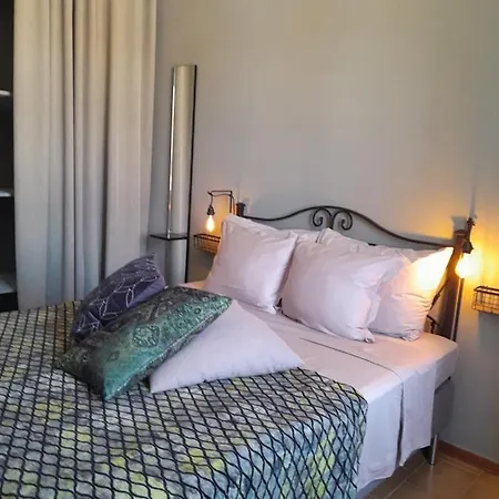 לינה וארוחת בוקר Ballerina Bianca *